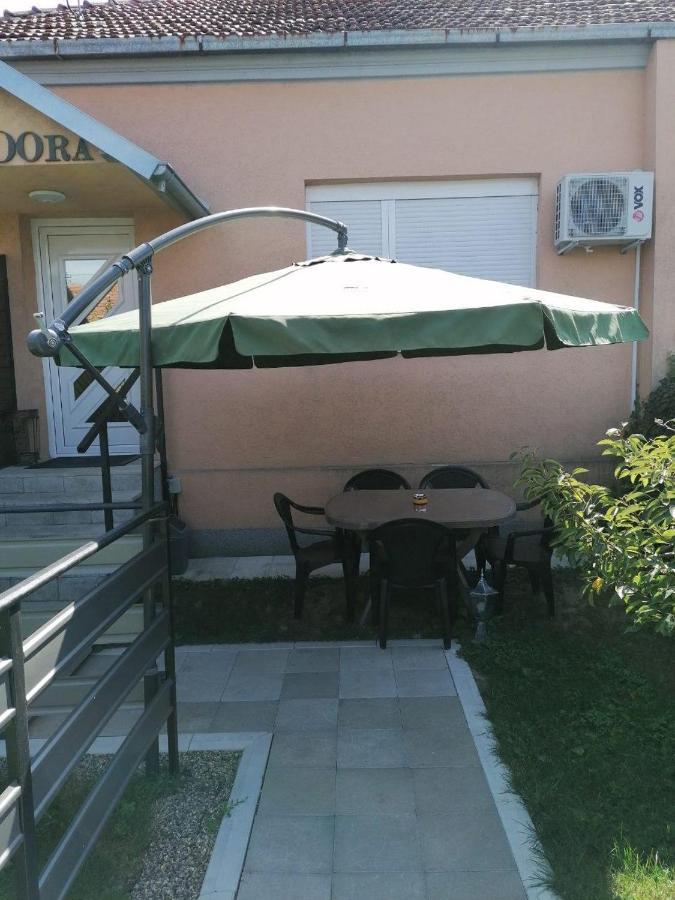 Apartments Pandora Jagodina Bagian luar foto